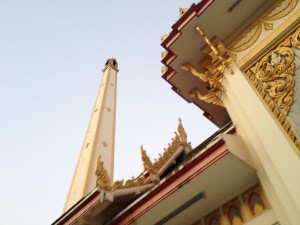 タイ　お葬式　寺